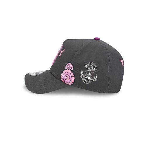 Pittsburgh Steelers Day of the Dead Snapback Cap in Graphite