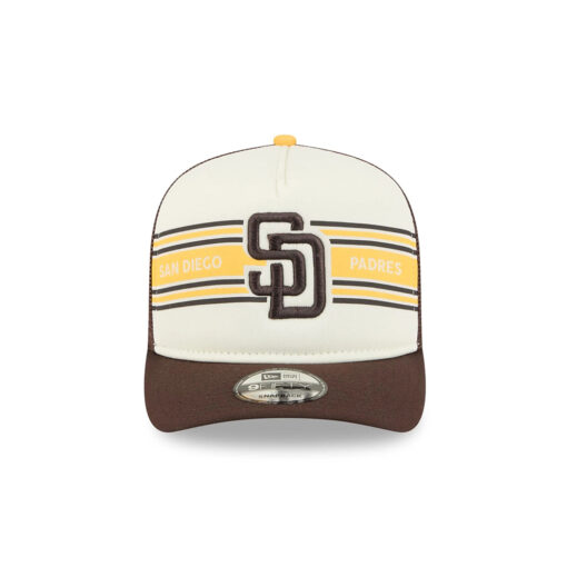 San Diego Padres Banner Mesh Snapback in Brown