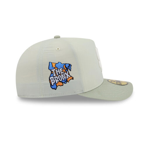 San Diego Padres Crinkle A-Frame Fitted Cap in Light Grey