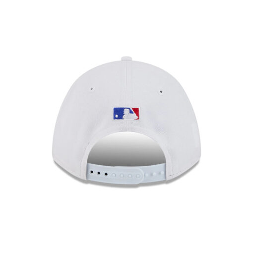 Toronto Blue Jays Championship Fan Snapback Cap in White