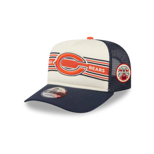 Chicago Bears Banner Logo A-Frame Trucker Hat in Navy Chicago Bears Banner Logo A-Frame Trucker Hat in Navy