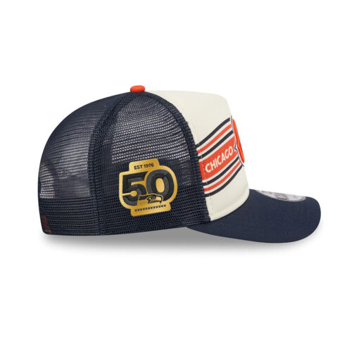 Chicago Bears Banner Logo A-Frame Trucker Hat in Navy Chicago Bears Banner Logo A-Frame Trucker Hat in Navy