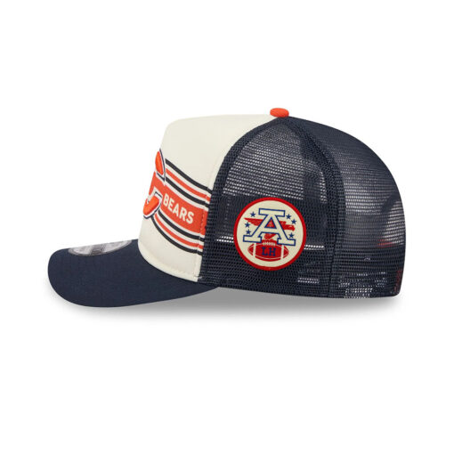Chicago Bears Banner Logo A-Frame Trucker Hat in Navy Chicago Bears Banner Logo A-Frame Trucker Hat in Navy