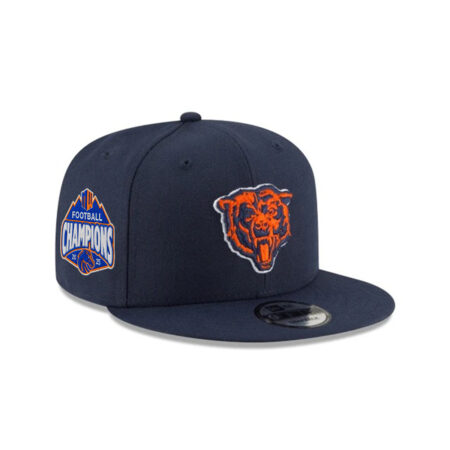 Chicago Bears Bear Head Side Patch Snapback Hat in Navy