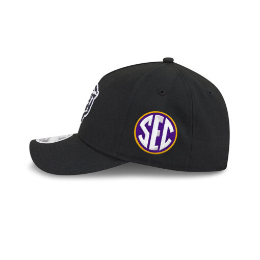 Chicago Bears Black and White Bear Head Side Patch A-Frame Snapback Hat in Black Chicago Bears Black and White Bear Head Side Patch A-Frame Snapback Hat in Black