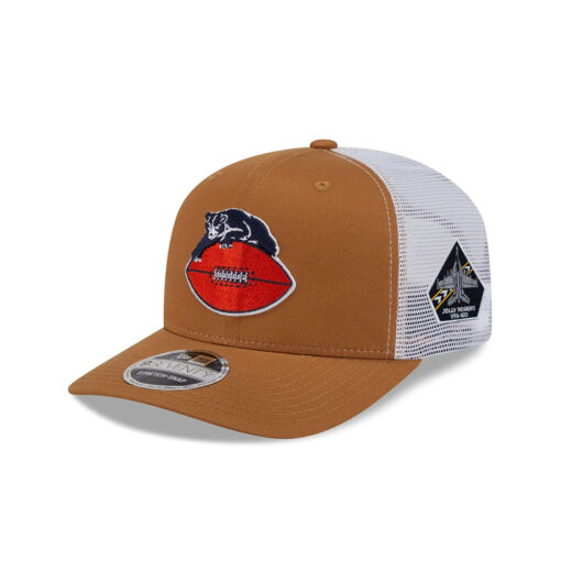 Chicago Bears Bronze Logo Trucker Hat in Bronze