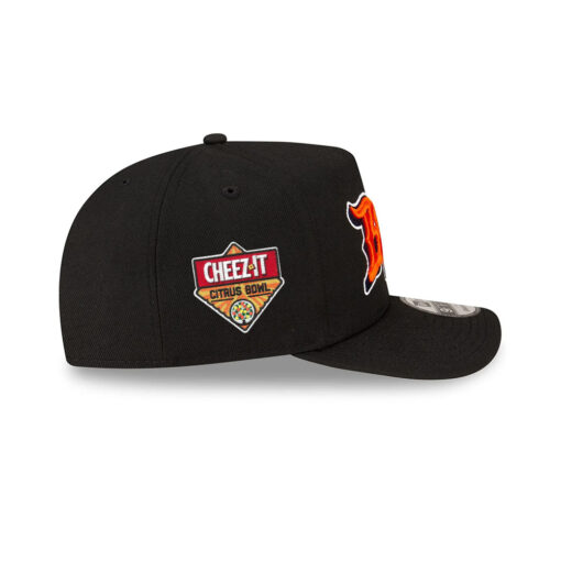 Chicago Bears Script Logo A-Frame Snapback Hat in Black Chicago Bears Script Logo A-Frame Snapback Hat in Black