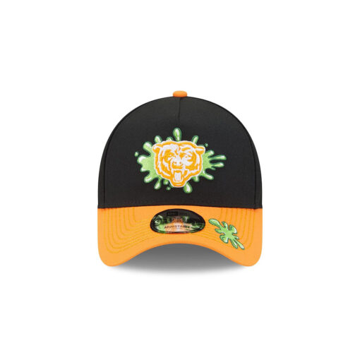 Chicago Bears Slime Graphic A-Frame Snapback Hat in Green Chicago Bears Slime Graphic A-Frame Snapback Hat in Green