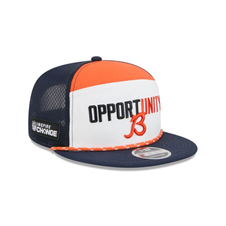 Chicago Bears Split Panel Graphic Snapback Hat in Navy and Orange