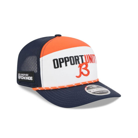 Chicago Bears Split Panel Graphic Trucker Hat in Navy and Orange