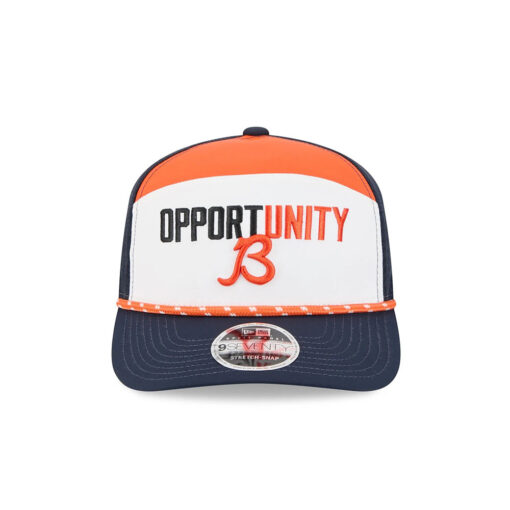 Chicago Bears Split Panel Graphic Trucker Hat in Navy and Orange