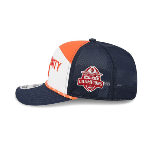 Chicago Bears Split Panel Graphic Trucker Hat in Navy and Orange