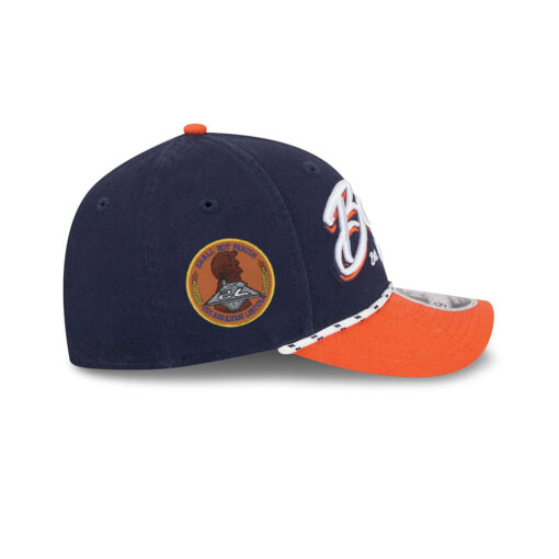 Chicago Bears Team Logo Snapback Hat in Navy Chicago Bears Team Logo Snapback Hat in Navy