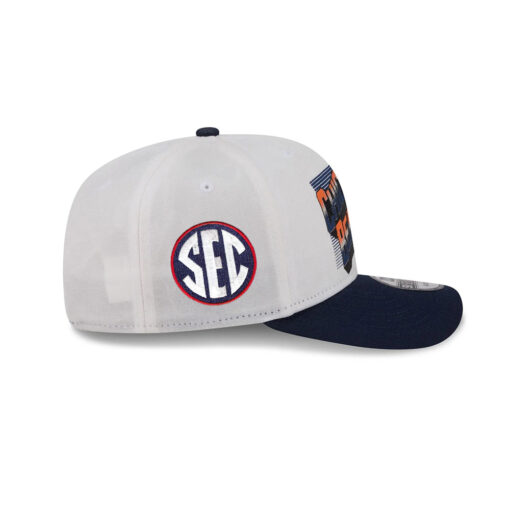 Chicago Bears Two-Tone Adjustable Hat in Cream and Navy