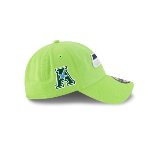 Seattle Seahawks Core Classic Logo Adjustable Cap in Green