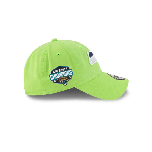 Seattle Seahawks Core Classic Logo Adjustable Hat in Green